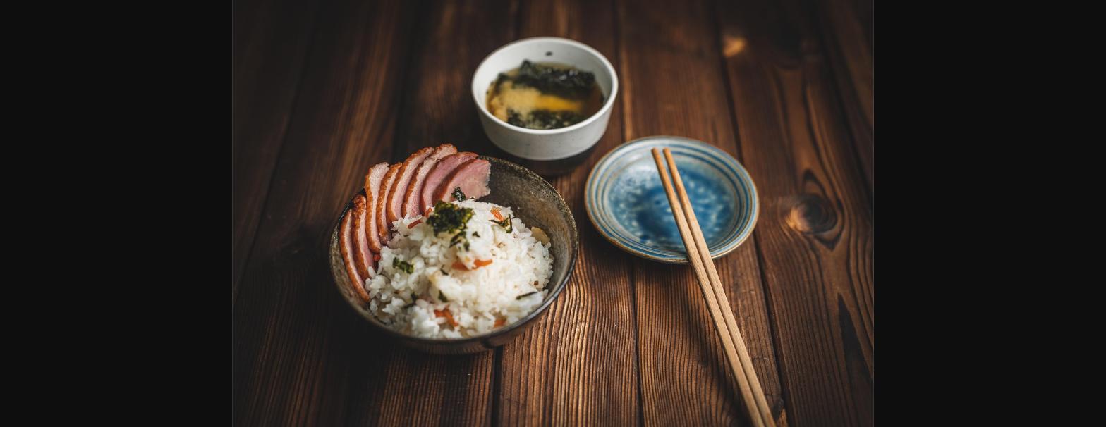 すき家のみそすき家のみそ汁定食のイメージ写真汁定食のイメージ写真